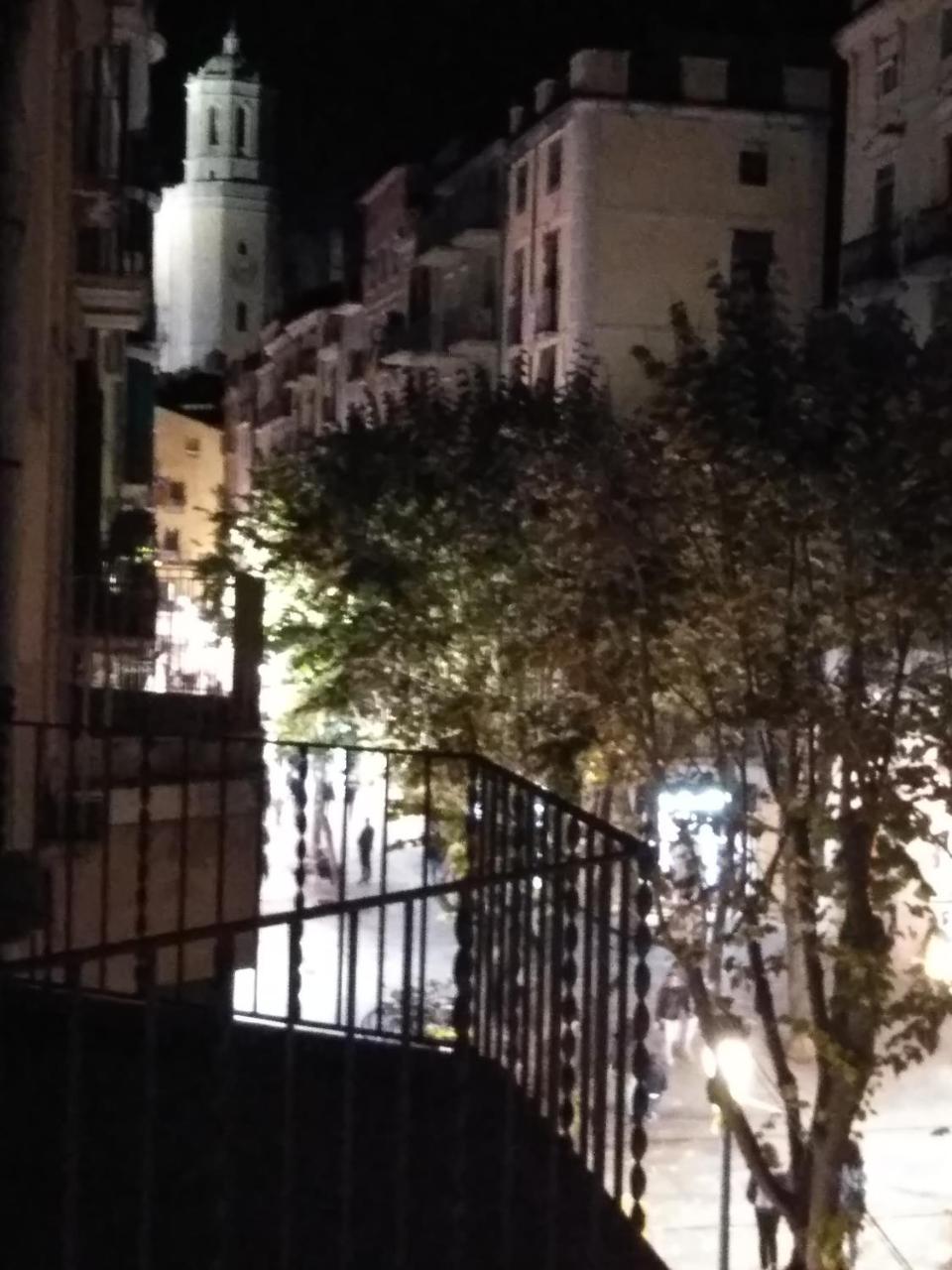 Onyar Apartments Rambla De La Llibertat 27 Girona Exteriér fotografie